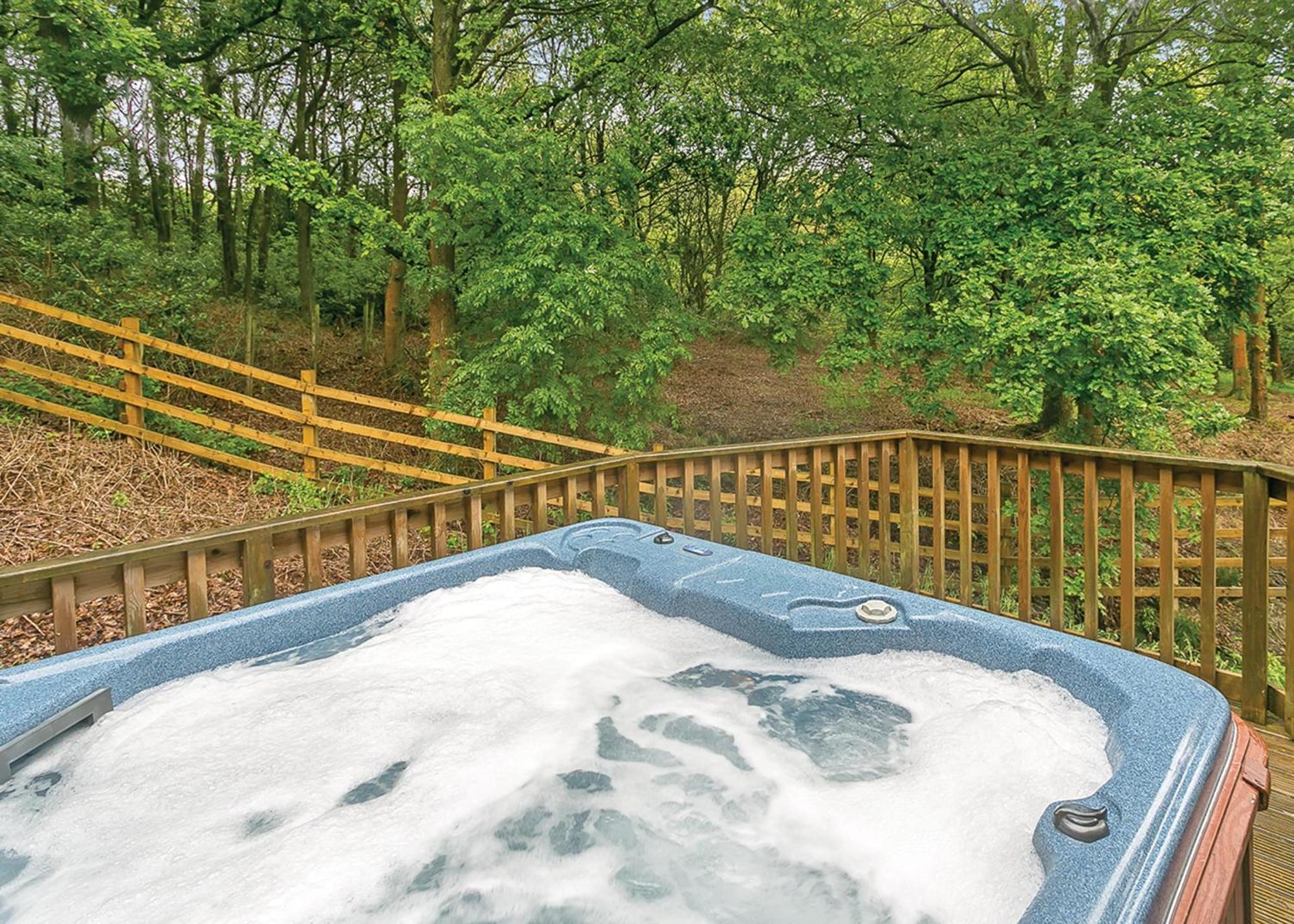 Charlesworth Lodges Glossop Exterior photo